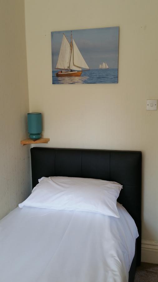 بارو في فرنيس Maindee Guest House المظهر الخارجي الصورة