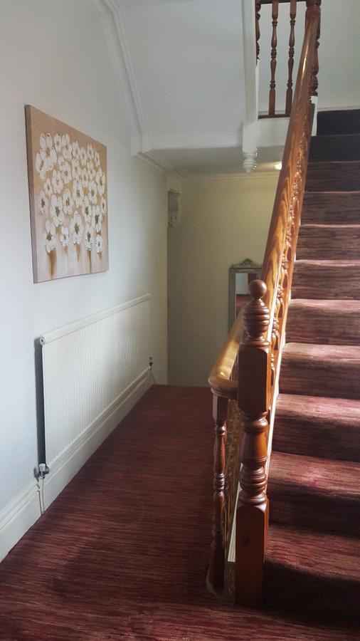 بارو في فرنيس Maindee Guest House المظهر الخارجي الصورة
