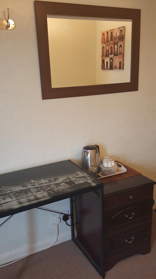بارو في فرنيس Maindee Guest House المظهر الخارجي الصورة