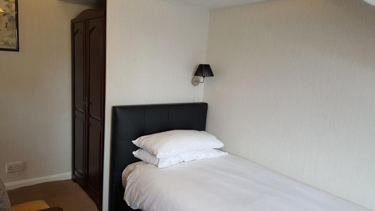 بارو في فرنيس Maindee Guest House المظهر الخارجي الصورة