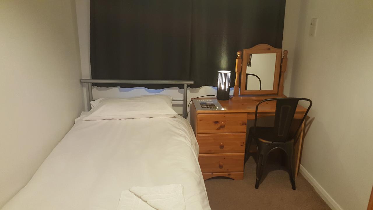 بارو في فرنيس Maindee Guest House المظهر الخارجي الصورة