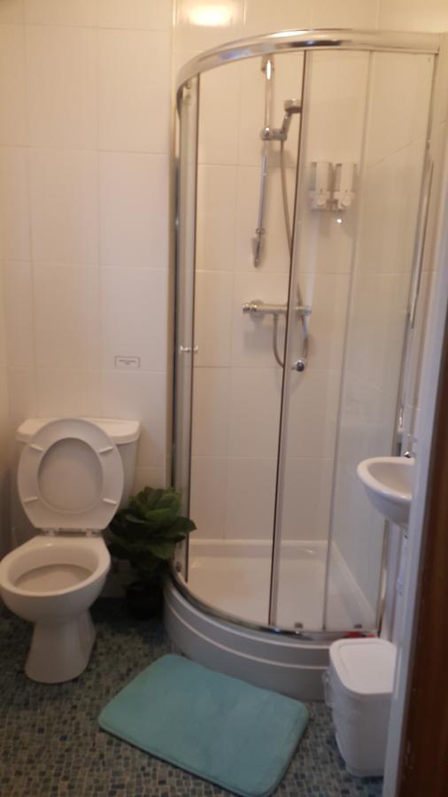 بارو في فرنيس Maindee Guest House المظهر الخارجي الصورة